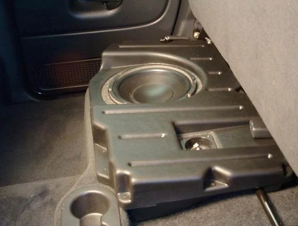 Q-Customs Factory-fit 10" Subwoofer Enclosure 02-18 Ram CC/QC